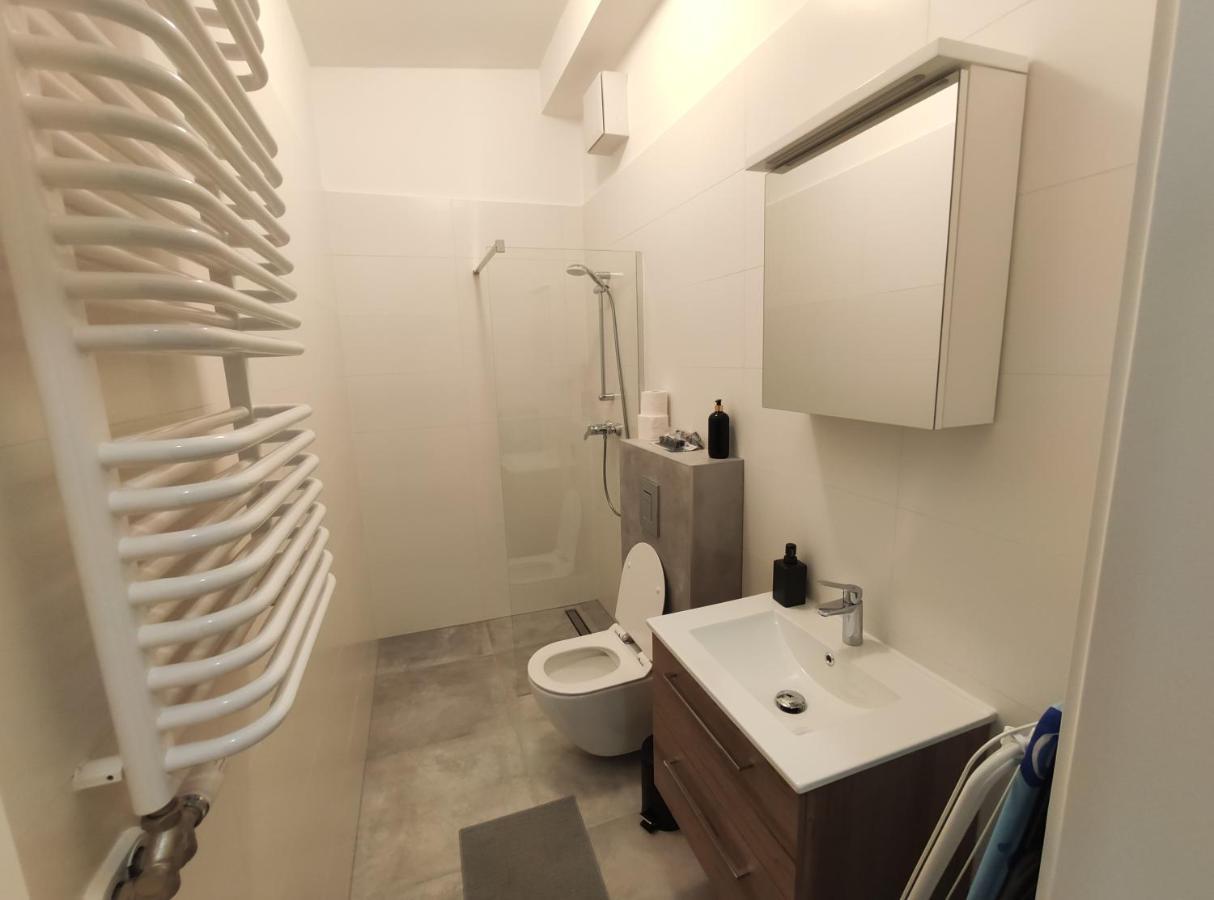 Hugo Vip Apartments Krakau Exterior foto